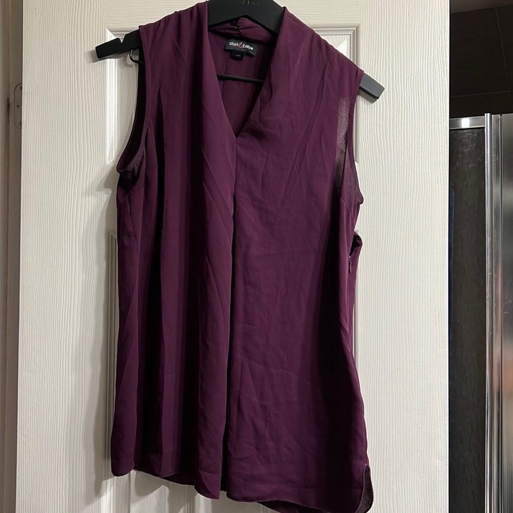 Maternity top cut off sleeves